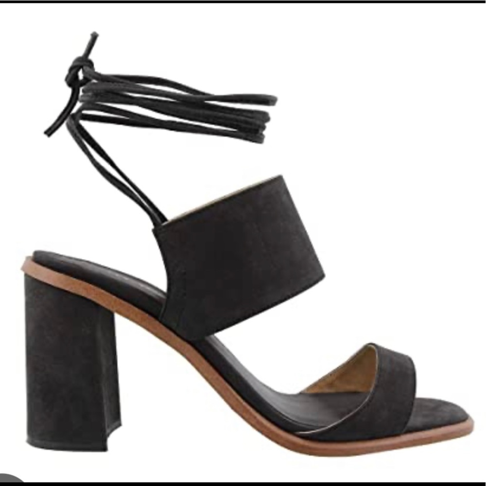 Balck Tony Bianco Cuoco Block Heels - Size 7.5